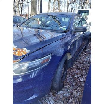 2017 Ford Taurus (Staten Island, NY 10309)