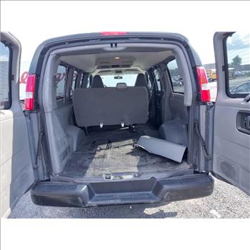 2017 GMC Savana (Hartford, CT 06114)
