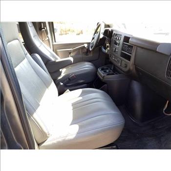 2017 GMC Savana (Hartford, CT 06114)