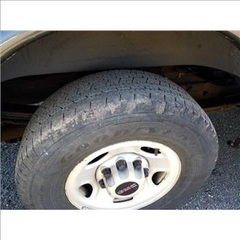 2017 GMC Savana (Hartford, CT 06114)