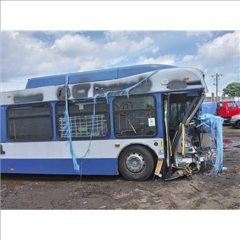 2017 New Flyer XD40 (Hartford, CT 06114)