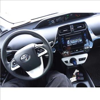 2017 Toyota Prius (Hartford, CT 06114)