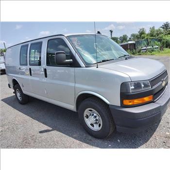 2018 Chevrolet Express (Hartford, CT 06114)