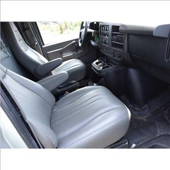 2018 Chevrolet Express (Hartford, CT 06114)