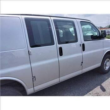 2018 Chevrolet Express (Hartford, CT 06114)