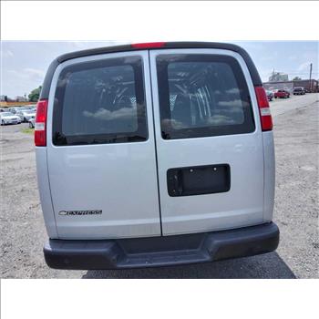 2018 Chevrolet Express (Hartford, CT 06114)