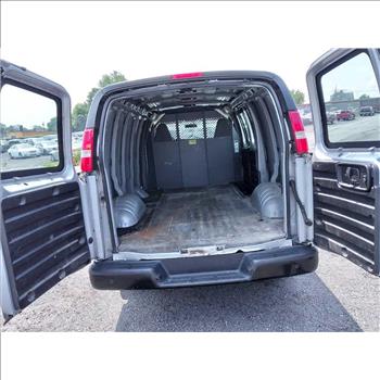 2018 Chevrolet Express (Hartford, CT 06114)