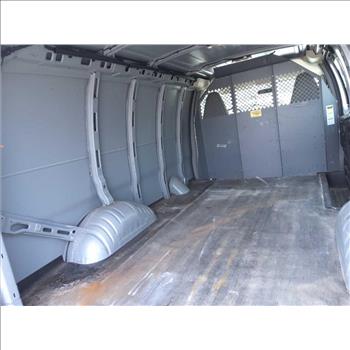 2018 Chevrolet Express (Hartford, CT 06114)