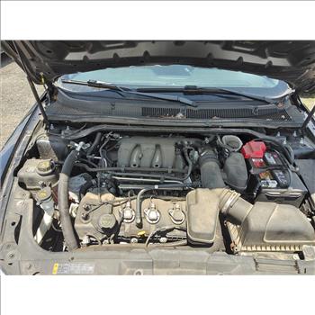 2018 Ford Taurus (Hartford, CT 06114)