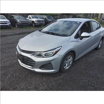 2019 Chevrolet Cruze ls (Hartford, CT 06114)