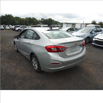 2019 Chevrolet Cruze LS (Hartford, CT 06114)