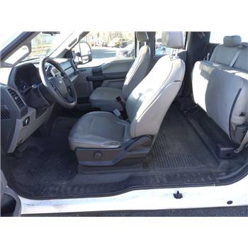 2019 Ford F350 (Hartford, CT 06114)