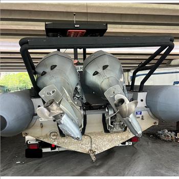 2020 Fluid Patrol 29' Boat w/2019 Continental Trailer (Aventura, FL 33180)