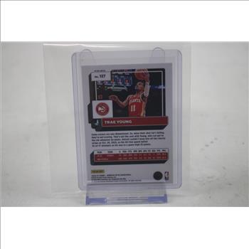 2022-23 Donruss Optic White Sparkle #127 Trae Young