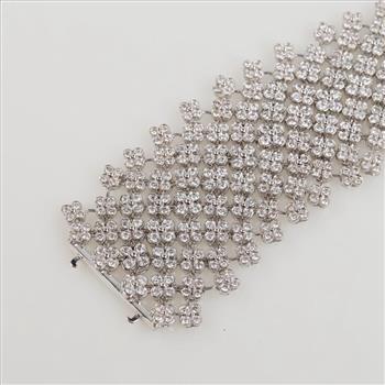 20.50ctTW Diamond 18kt White Gold Flower Mesh Bracelet-Evaluated By Our Certified Gemologist-AGS/GIA