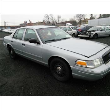 208 Ford Crown Victoria (Hartford, CT 06114)
