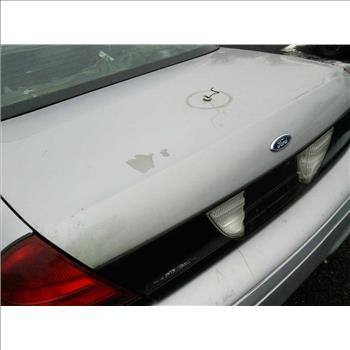 208 Ford Crown Victoria (Hartford, CT 06114)