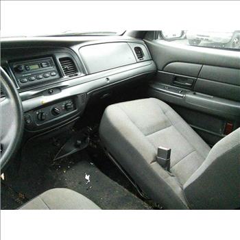 208 Ford Crown Victoria (Hartford, CT 06114)