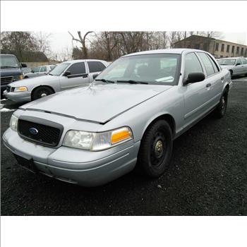208 Ford Crown Victoria (Hartford, CT 06114)