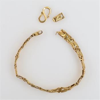 22kt Gold Carved Panel Bracelet