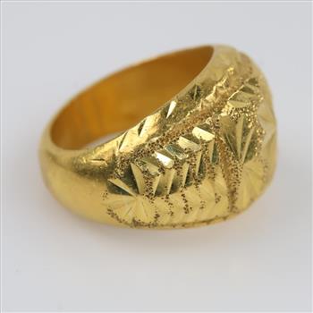 23kt Gold Round Hollow Signet Engraved Star Ring
