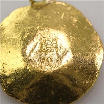 24k Gold Round Pendant