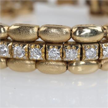 2.52cts TW Diamond 14kt Gold Bracelet-Evaluated By Our Certified Gemologist-AGS/GIA