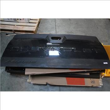 3 Chevorlet Avalanche Truck Doors