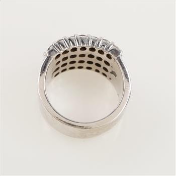 3.52cts TW Diamond 10kt White GP Ring