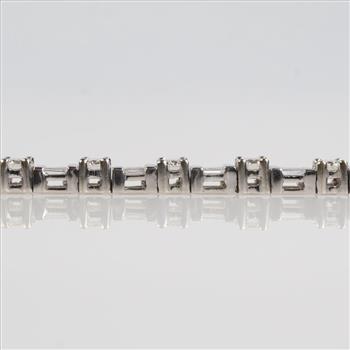 4.86cts TW Diamond 14kt White Gold Tennis Bracelet-Evaluated By Certified Gemologist - AGS / GIA