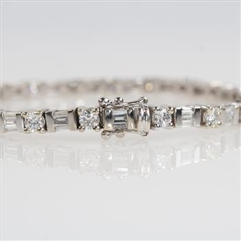 4.86cts TW Diamond 14kt White Gold Tennis Bracelet-Evaluated By Certified Gemologist - AGS / GIA