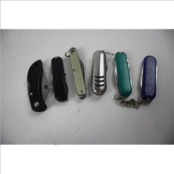 511 And Other Knives, 12 Pieces