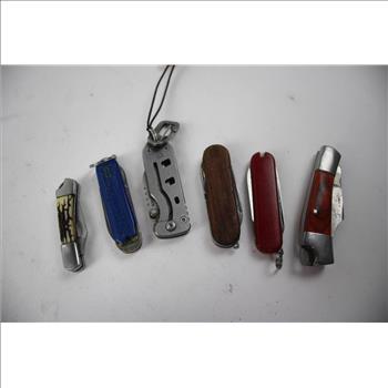 511 And Other Knives, 12 Pieces