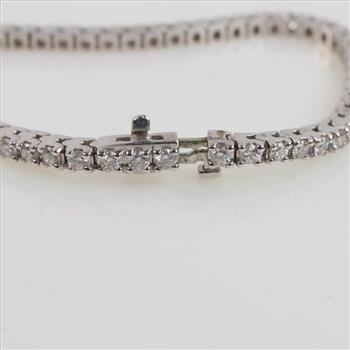 5.20cts TW Diamond 14kt White Gold Bracelet - Evaluated By Our Certified Gemologist-AGS/GIA