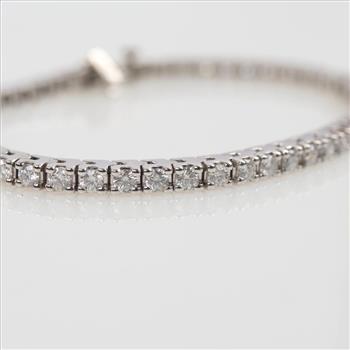 5.20cts TW Diamond 14kt White Gold Bracelet - Evaluated By Our Certified Gemologist-AGS/GIA