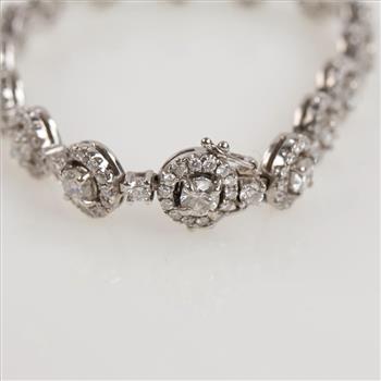 6.08cts TW Diamond 18kt White Gold Bracelet- Evaluated By Our Certified Gemologist-AGS/GIA