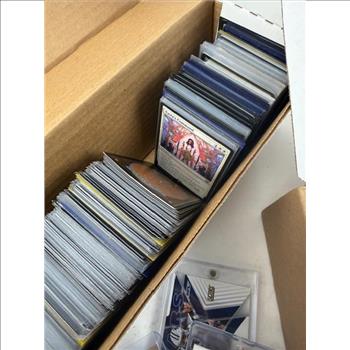 800+ Assorted Sports And Magic The Gathering Trading Cards