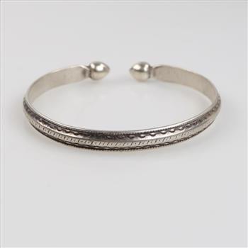 .800-.900 Silver Bangle Bracelet