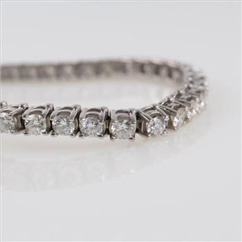 8.00cts TW Diamond 10kt White Gold Tennis Bracelet -Evaluated By Our Certified Gemologist-AGS/GIA