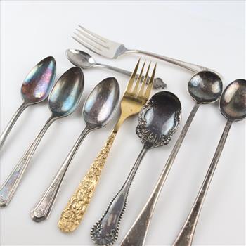 9 Flatware Pieces