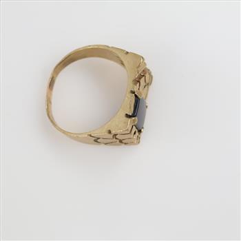9kt Gold Black Stone Nugget Style Signet Ring