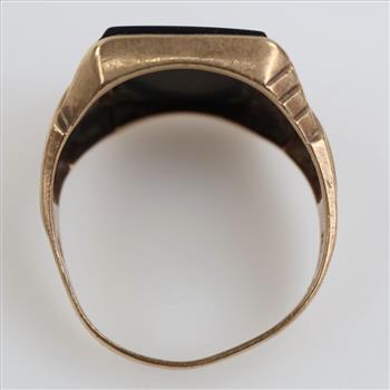 9kt Gold Black Stone Signet Ring