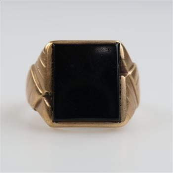 9kt Gold Black Stone Signet Ring