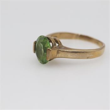 9kt Gold Green Stone Ring
