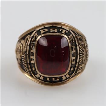 9kt Gold Red Stone Class Ring