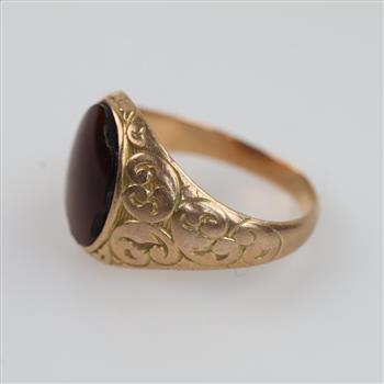 9kt Gold Red Stone Signet Ring