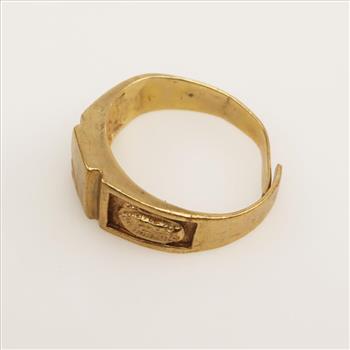 9kt Gold Religious Ring