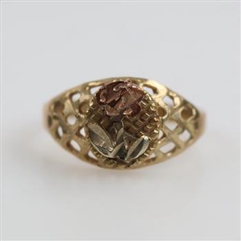 9kt Gold Tri-color Flower Signet Ring