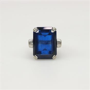 9kt White Gold Blue Spinel Ring