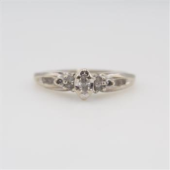 9kt White Gold Diamond Ring